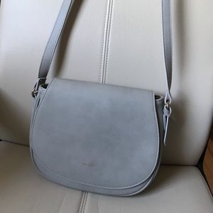 Angela Roi Morning Cross Body in light grey